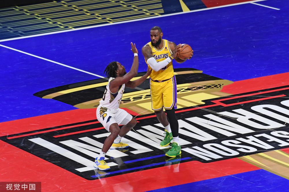 和志愿者充 和志愿者充